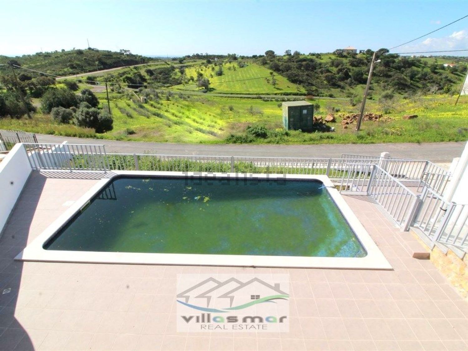 小楼房或独栋别墅出售在Centro de Castro Marim - 停车位