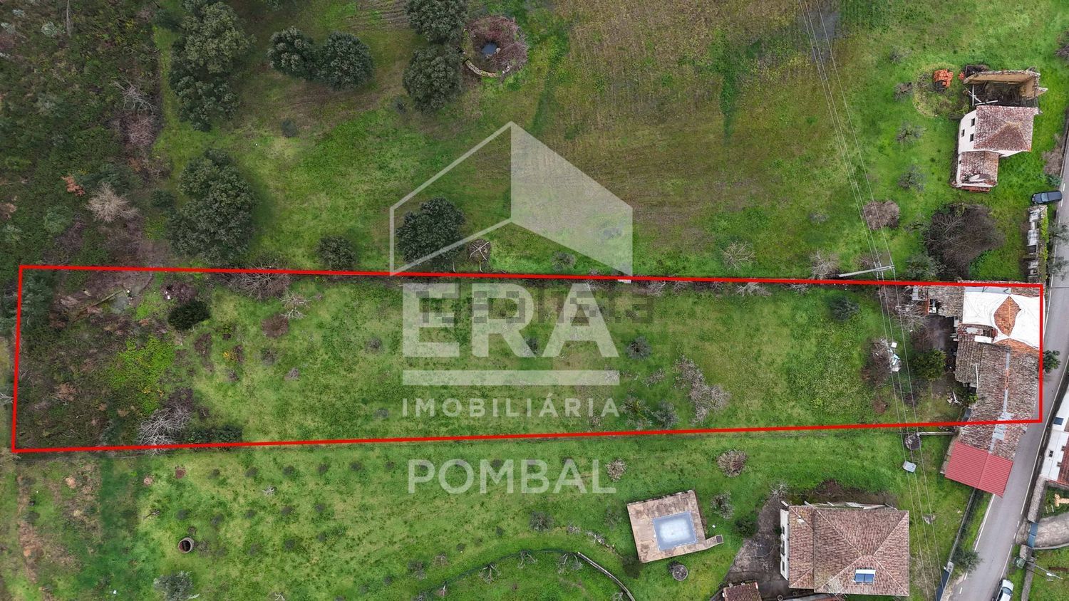 小楼房或独栋别墅出售在Estrada Real - 视线