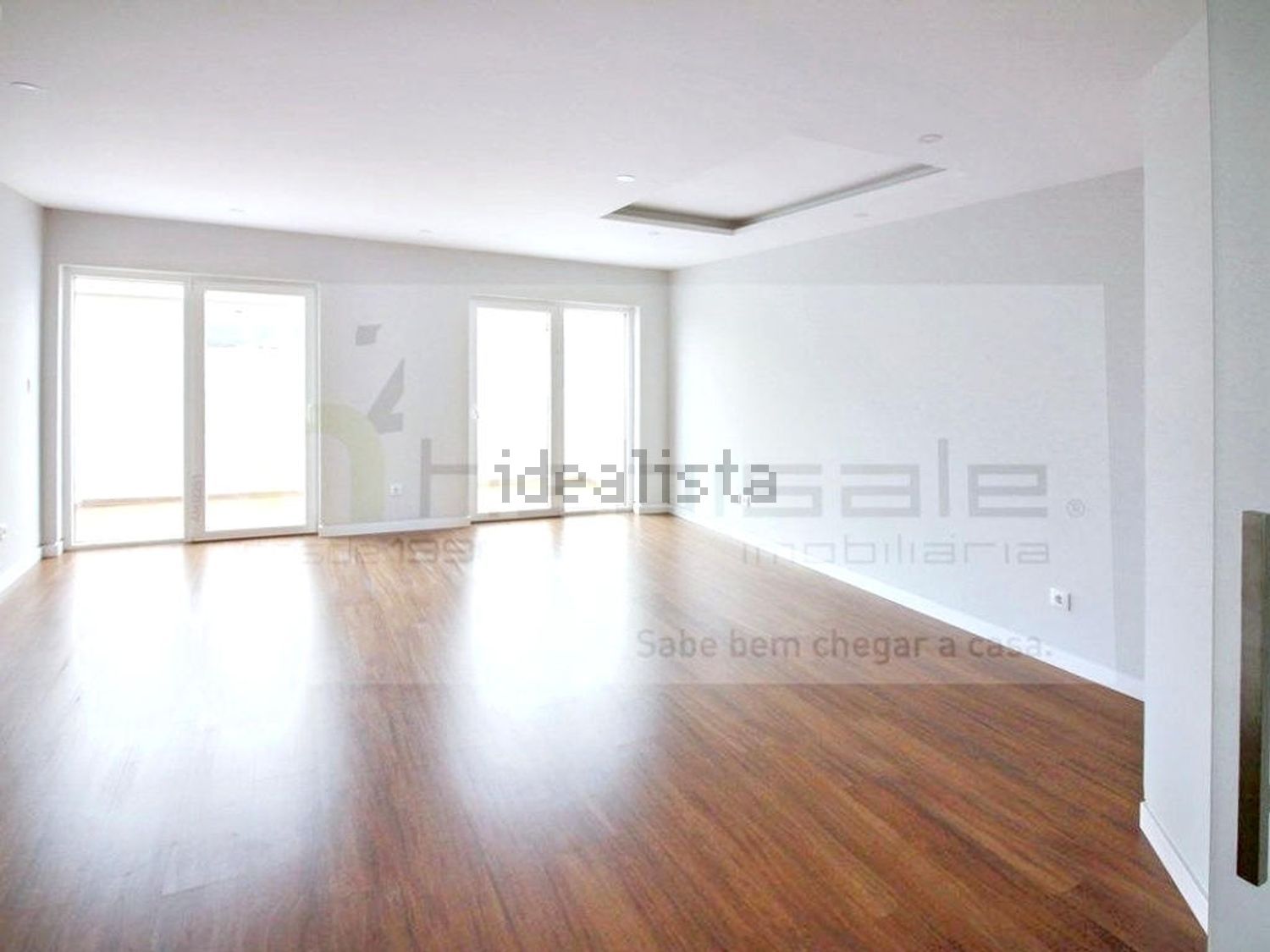 公寓 t3出售在Rua Gonçalves Crespo - 客厅