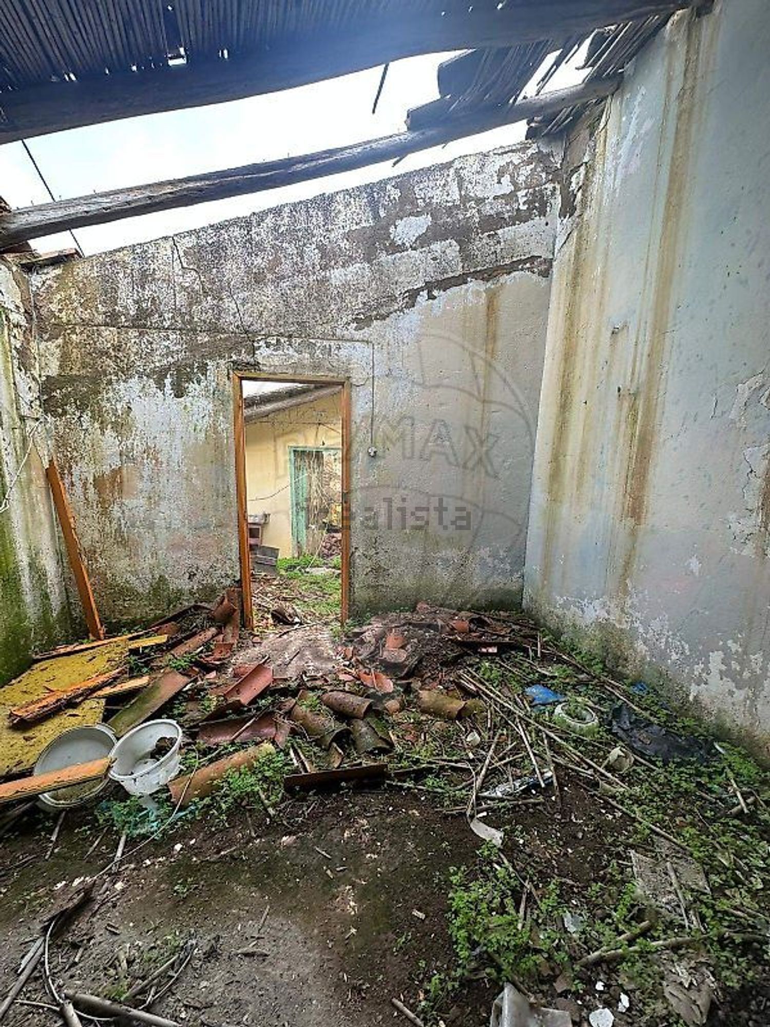 小楼房或独栋别墅出售N124 - 照片