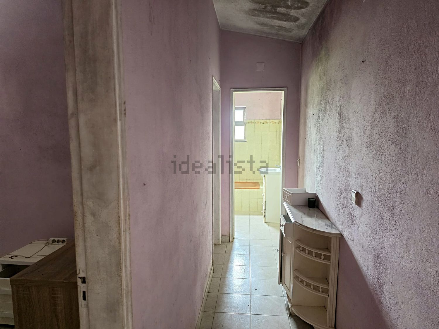 小楼房或独栋别墅出售Em544, 474 g - 过道