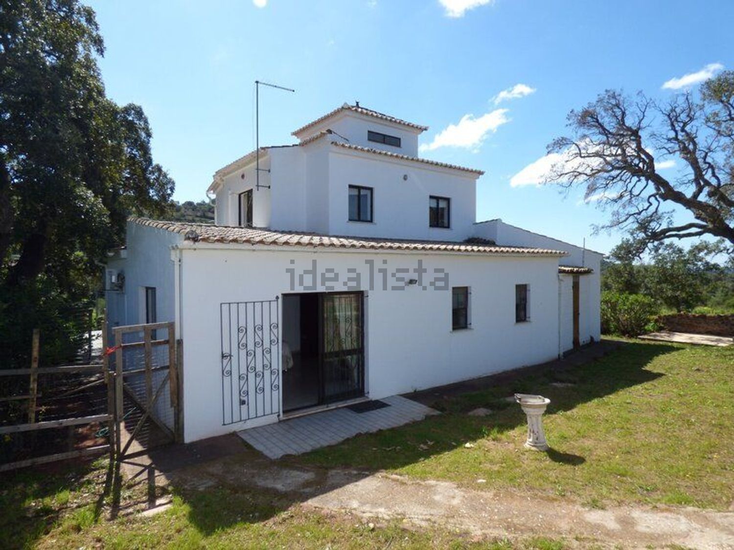 小楼房或独栋别墅出售在São Bartolomeu de Messines - 外立面