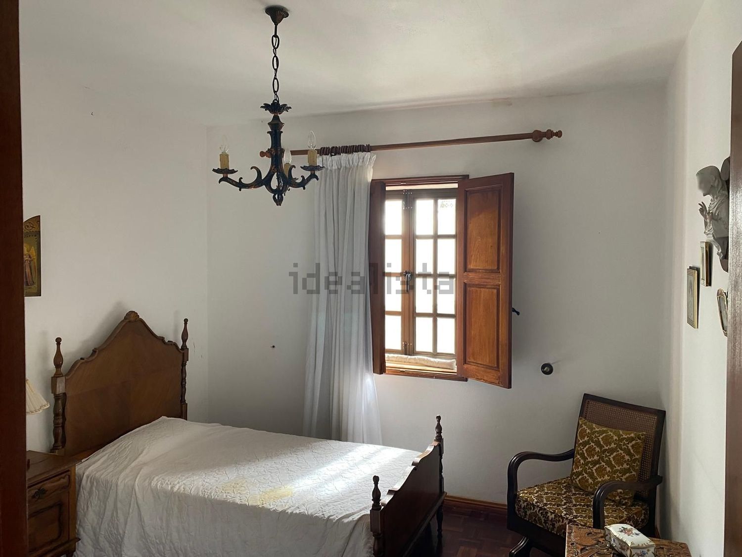 小镇楼房出售在Rua Doutor Manuel Figueiredo, 7 - 卧室