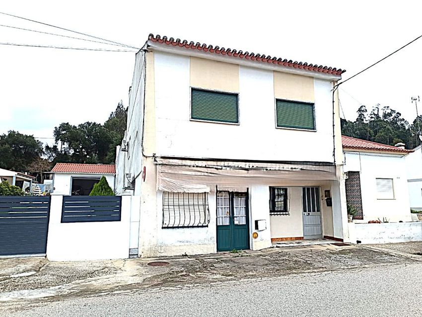 小楼房或独栋别墅出售在São Miguel do Rio Torto e Rossio ao Sul do Tejo