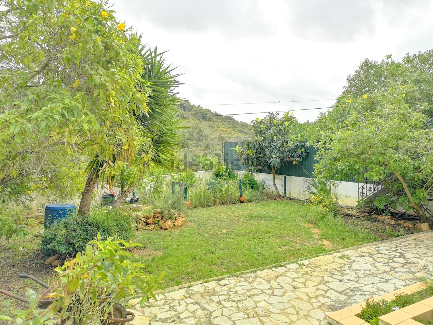 出租小楼房在Rua Leão Ramos Ascensão, 17 - 花园