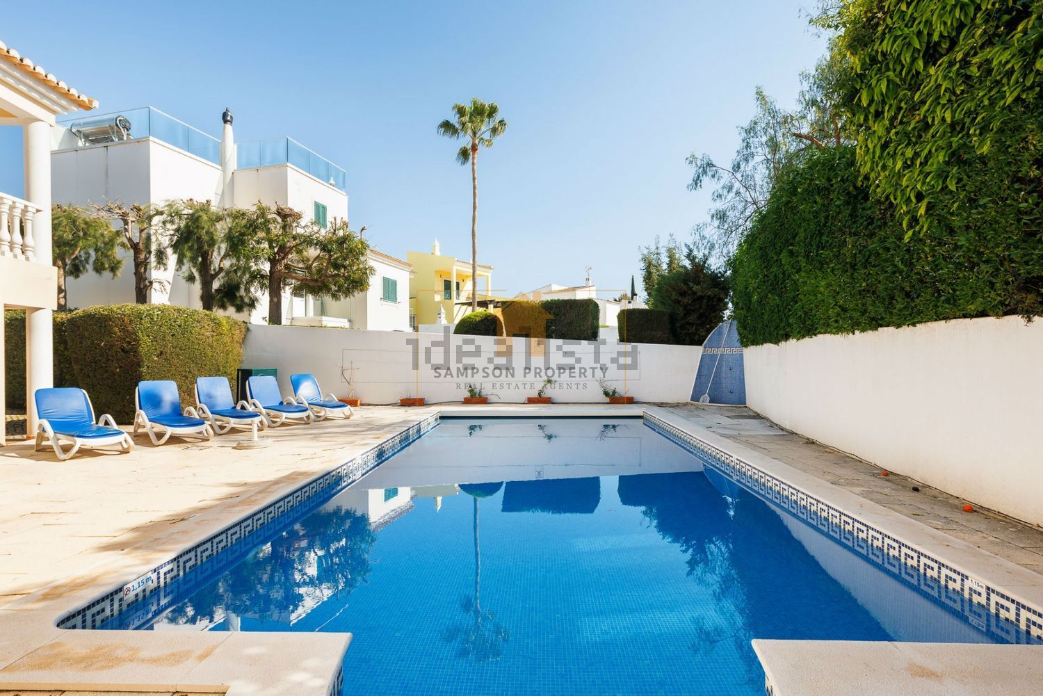 小楼房或独栋别墅出售在Sesmarias - Presa da Moura - Boa Nova - 游泳池