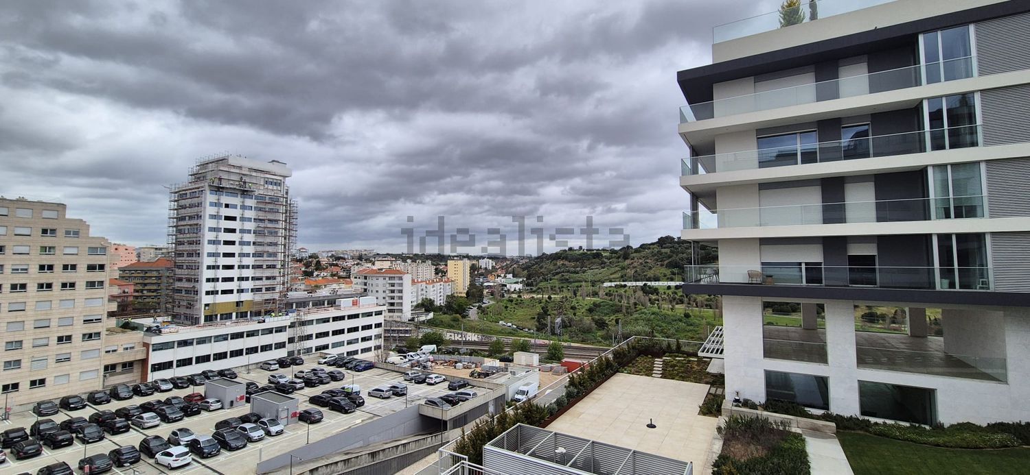 出租公寓 t2在Rua Sarmento de Beires, 48 - 照片