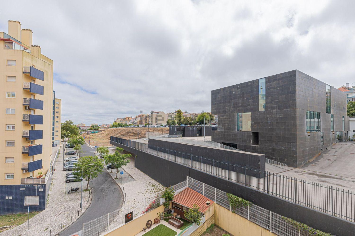 出租公寓 t1在Avenida Marechal Francisco da Costa Gomes, 51 - 照片