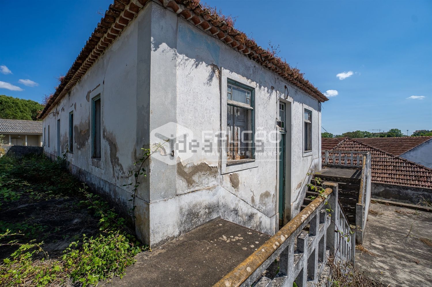 小楼房或独栋别墅出售在Cidade de Santarém - 外立面