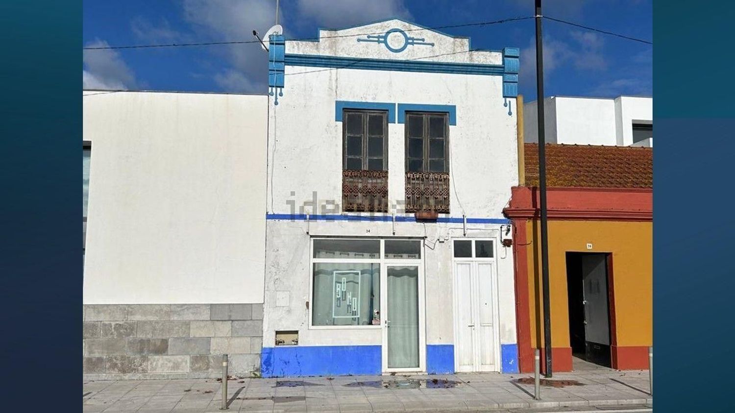 小楼房或独栋别墅出售在Avenida Luís de Camões, 34 - 视线