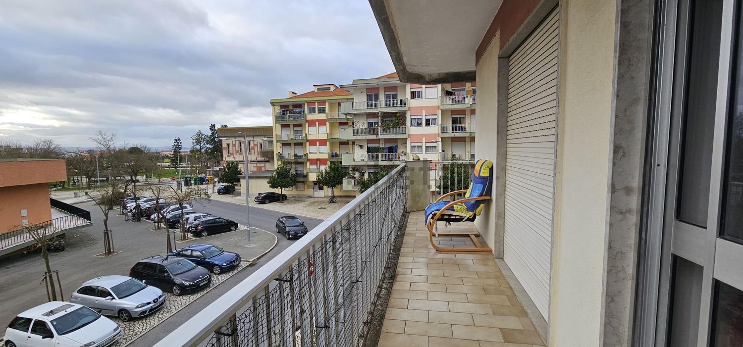 公寓 t3出售在Rua Rafael Bordalo Pinheiro, 20 - 阳台
