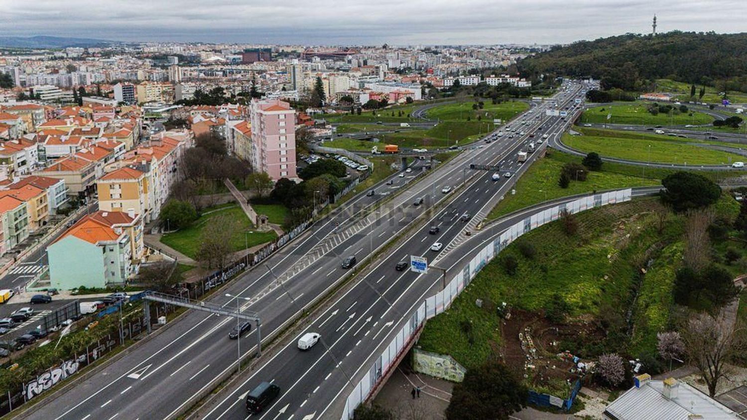 公寓 t3出售在Estrada do Zambujal, 72 - 视线
