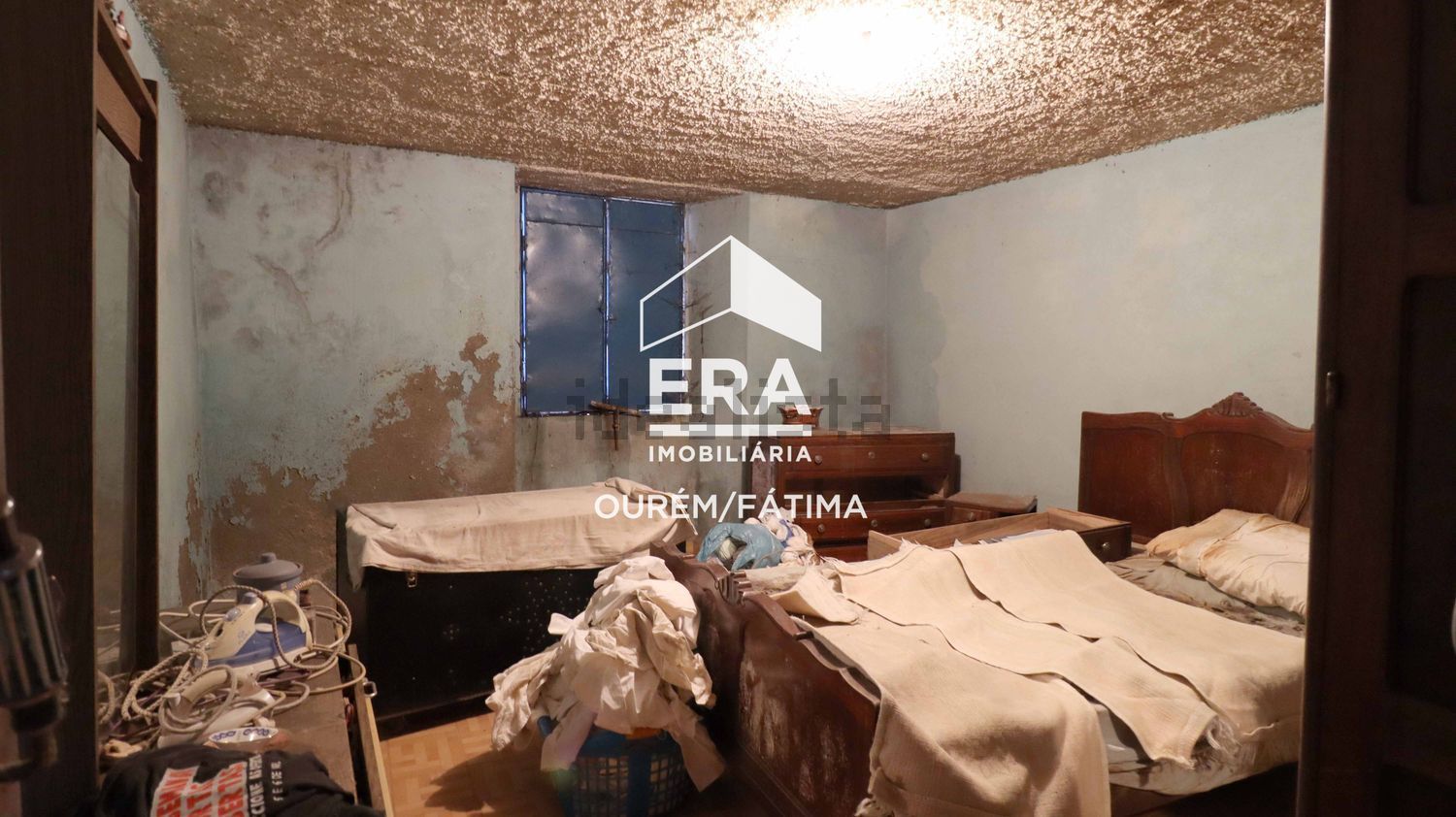 小楼房或独栋别墅出售在Freixianda - Ribeira do Fárrio - Formigais - 居住