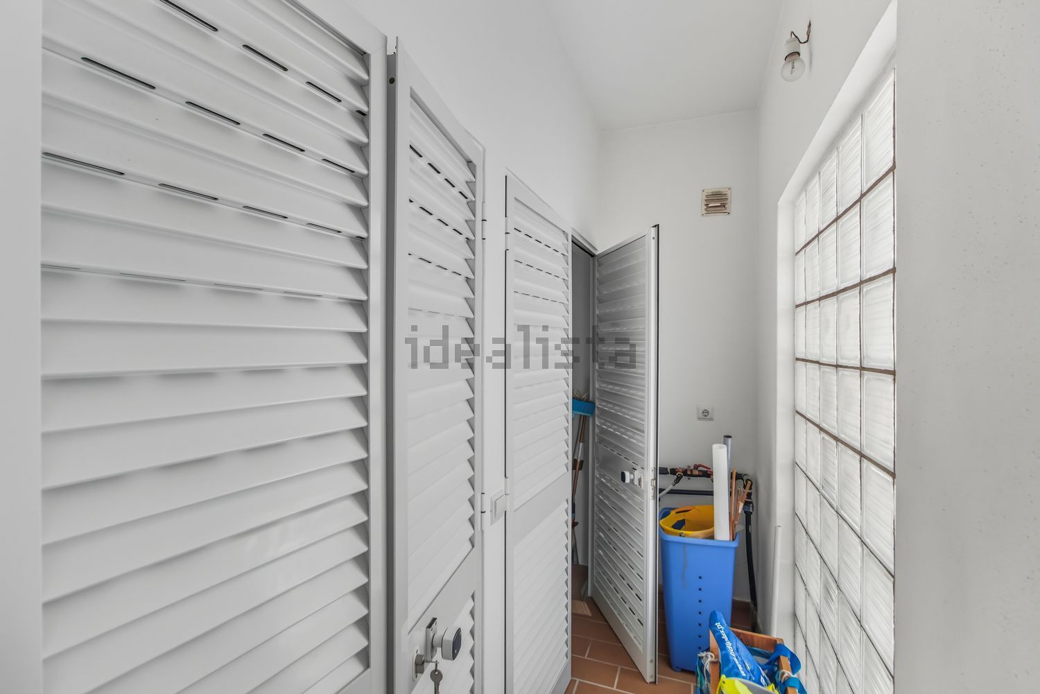 小楼房或独栋别墅出售Parque da Floresta Lote 96 - 试衣间