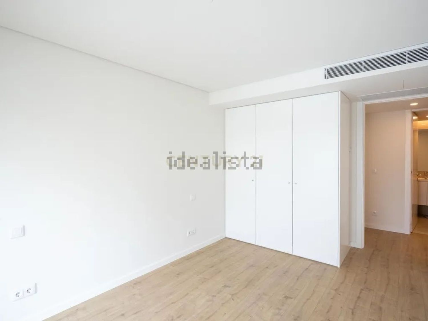 公寓 t2出售在Rua Sarmento de Beires, 47 - 居住