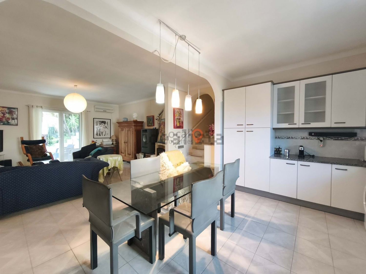 小楼房或别墅出售在Bensafrim e Barão de São João - 客厅