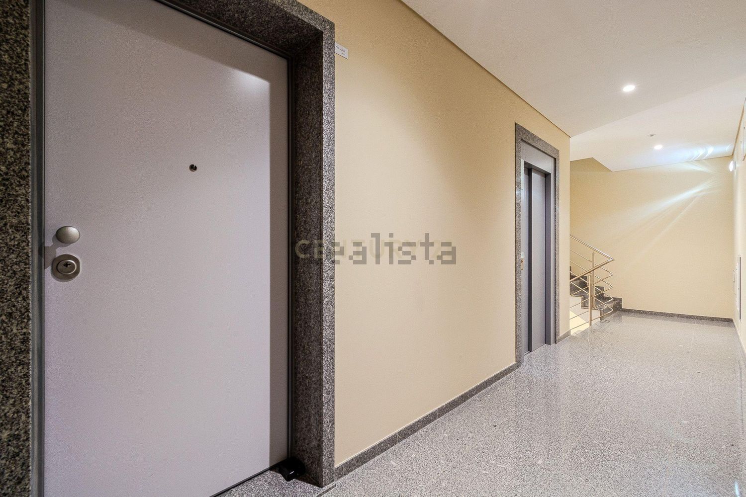 公寓 t3出售在Rua Infante Dom Henrique, 12 a - 过道
