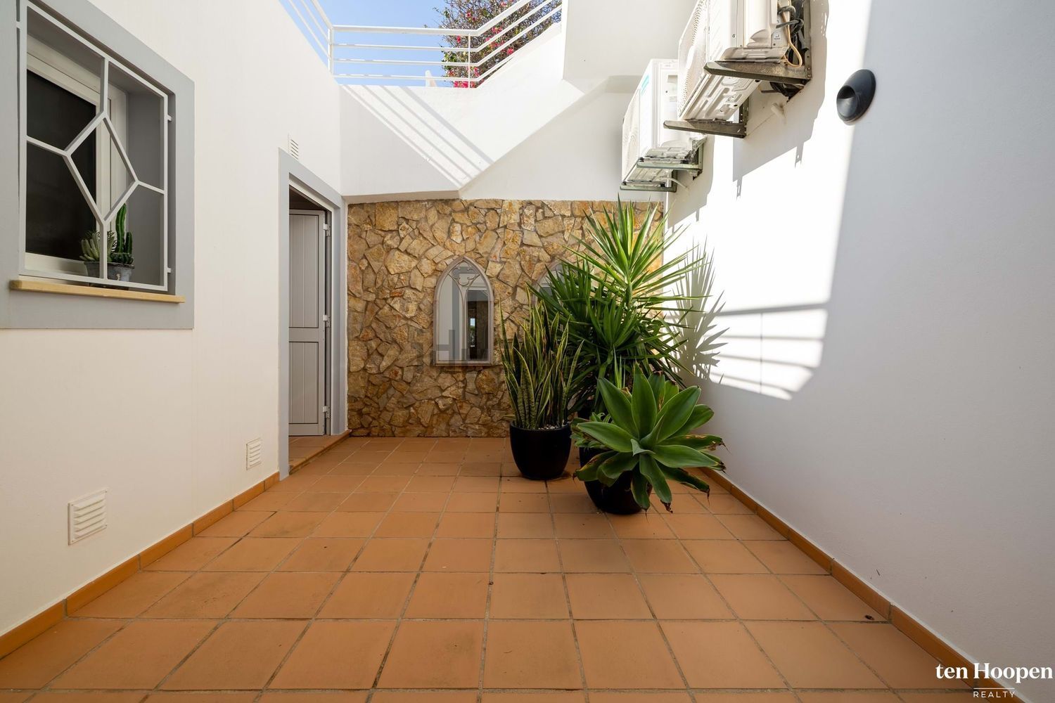 双拼别墅出售在Praia da Luz - 院子