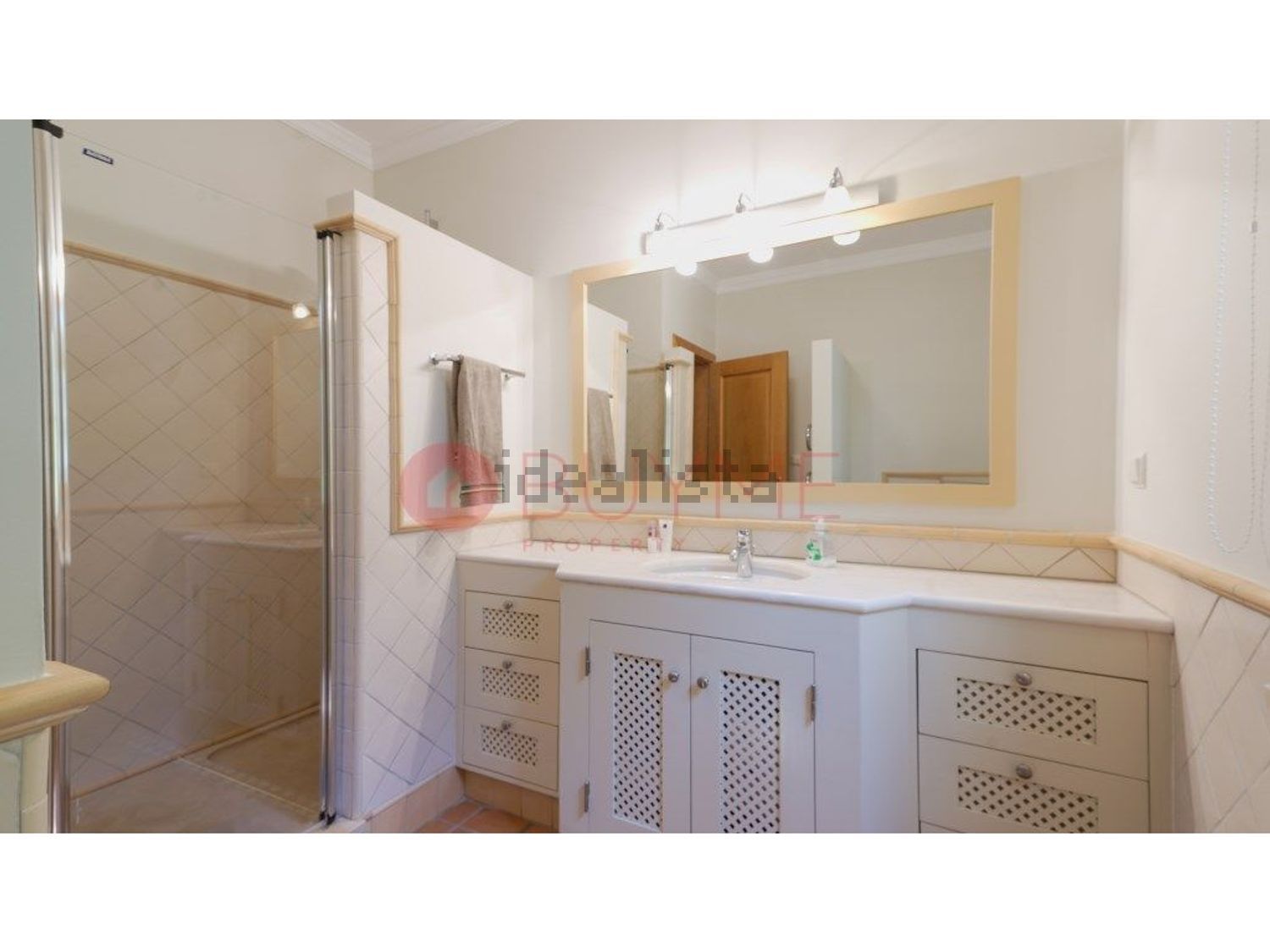 出租小楼房或独栋别墅在Quinta do Lago - Pinheiros Altos - 厨房