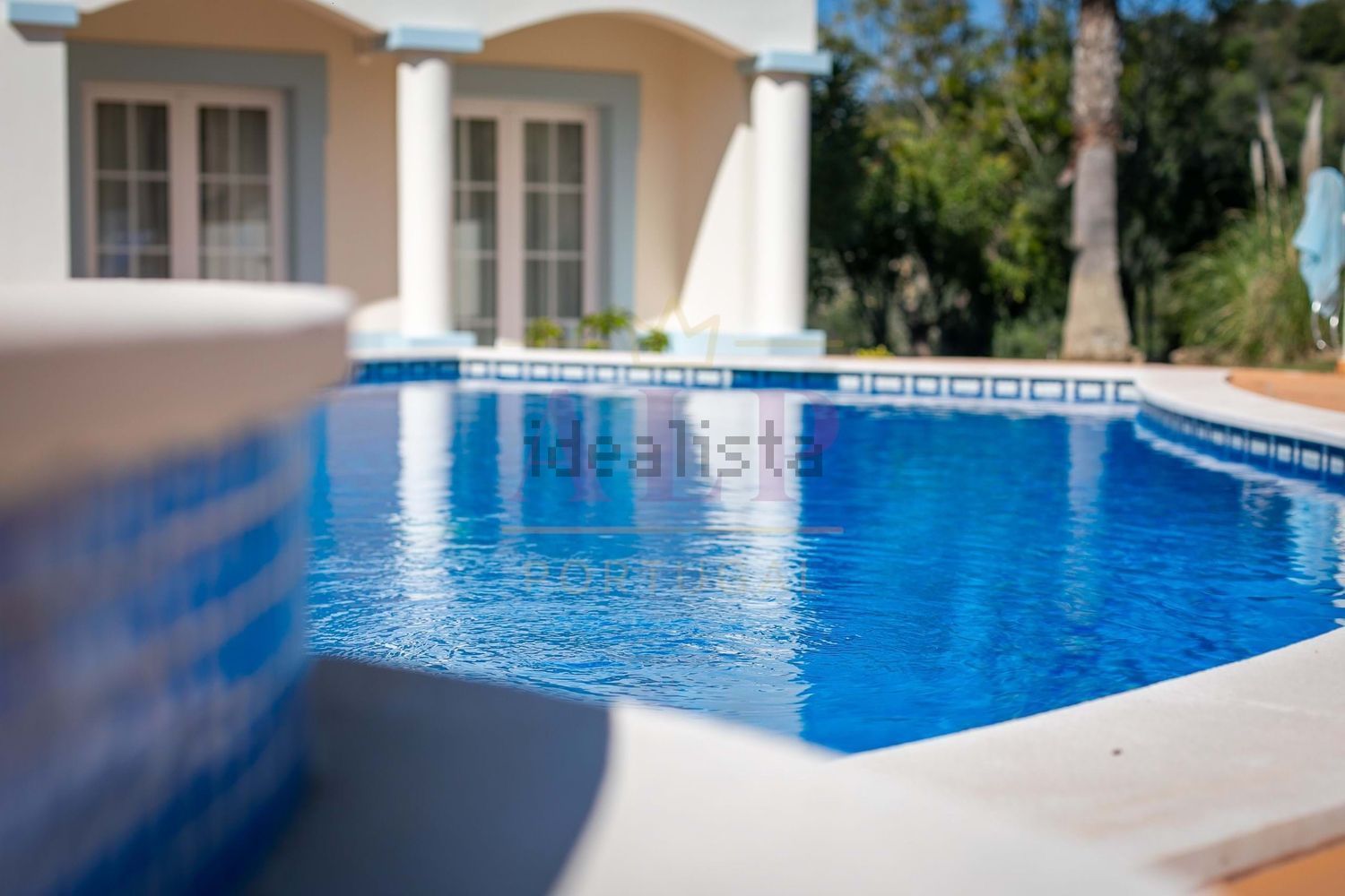 双拼别墅出售在Golfe Santo António - 游泳池