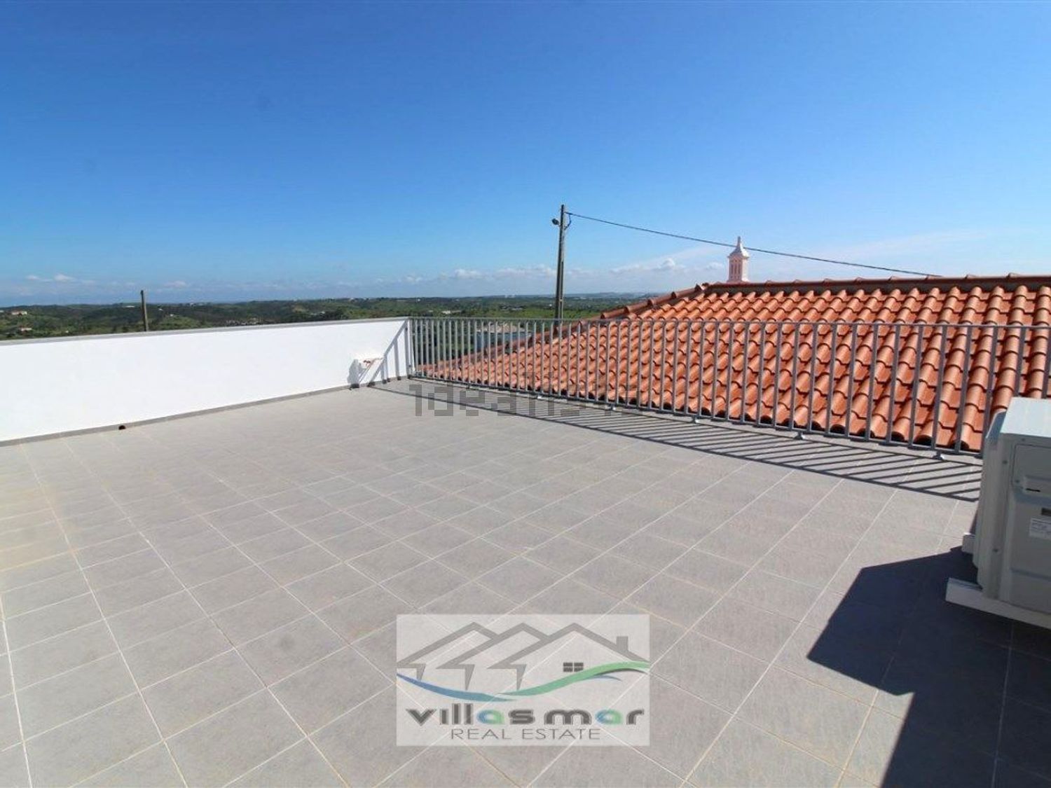 小楼房或独栋别墅出售在Centro de Castro Marim - 阳台