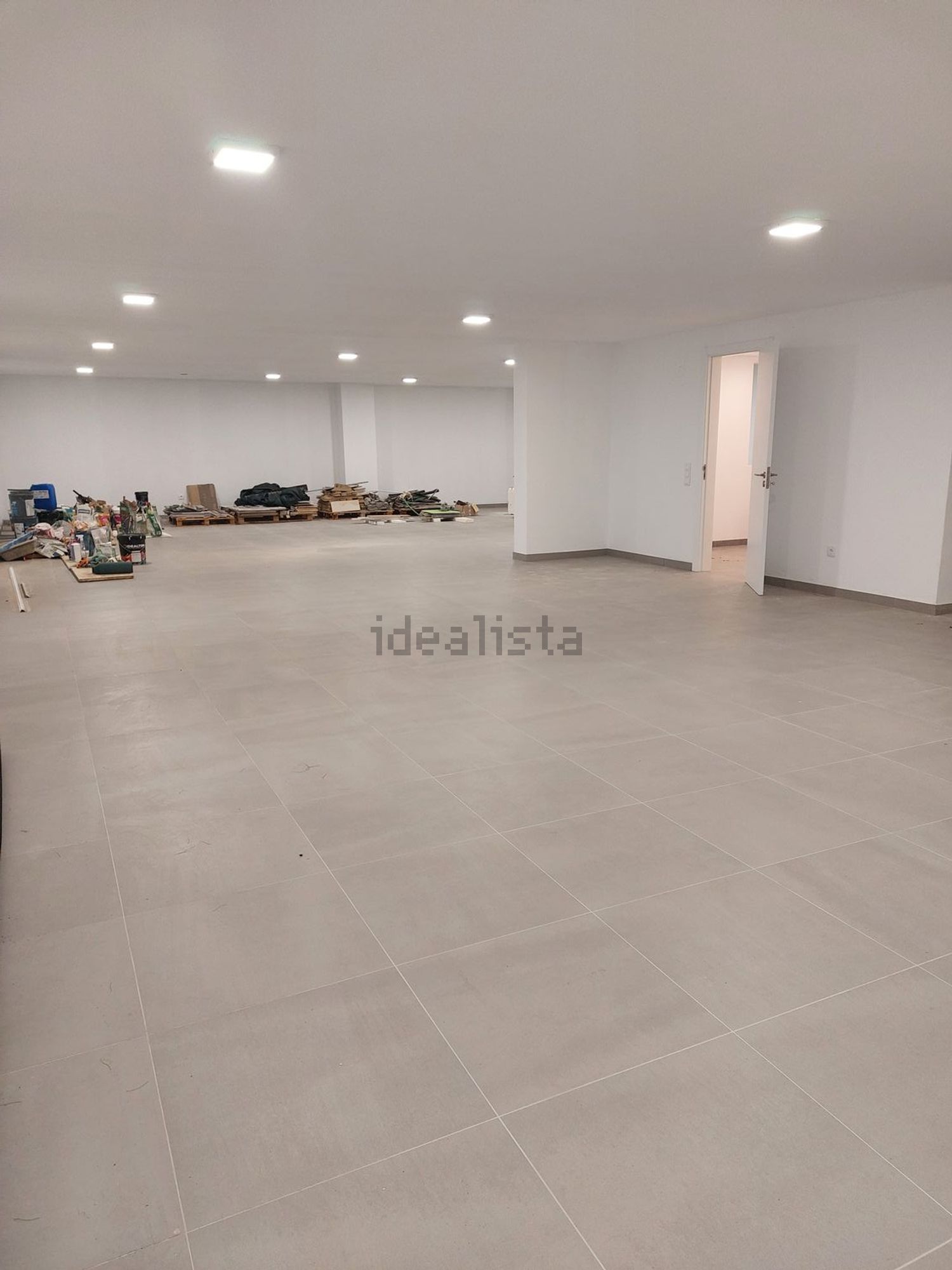 小楼房或独栋别墅出售在Rua São Gonçalo de Lagos, 44 - 停车位