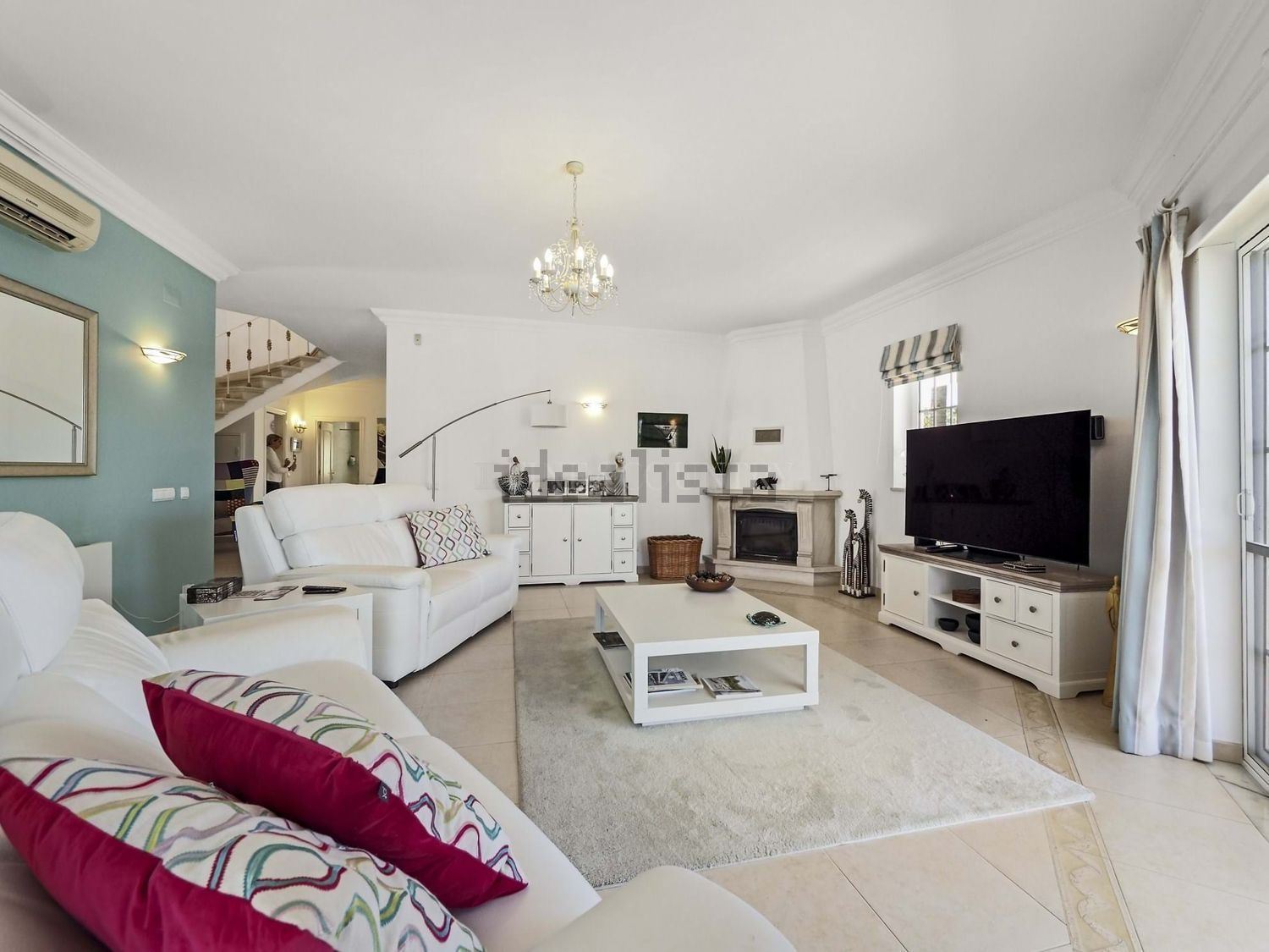 小楼房或独栋别墅出售在Ferragudo - 客厅