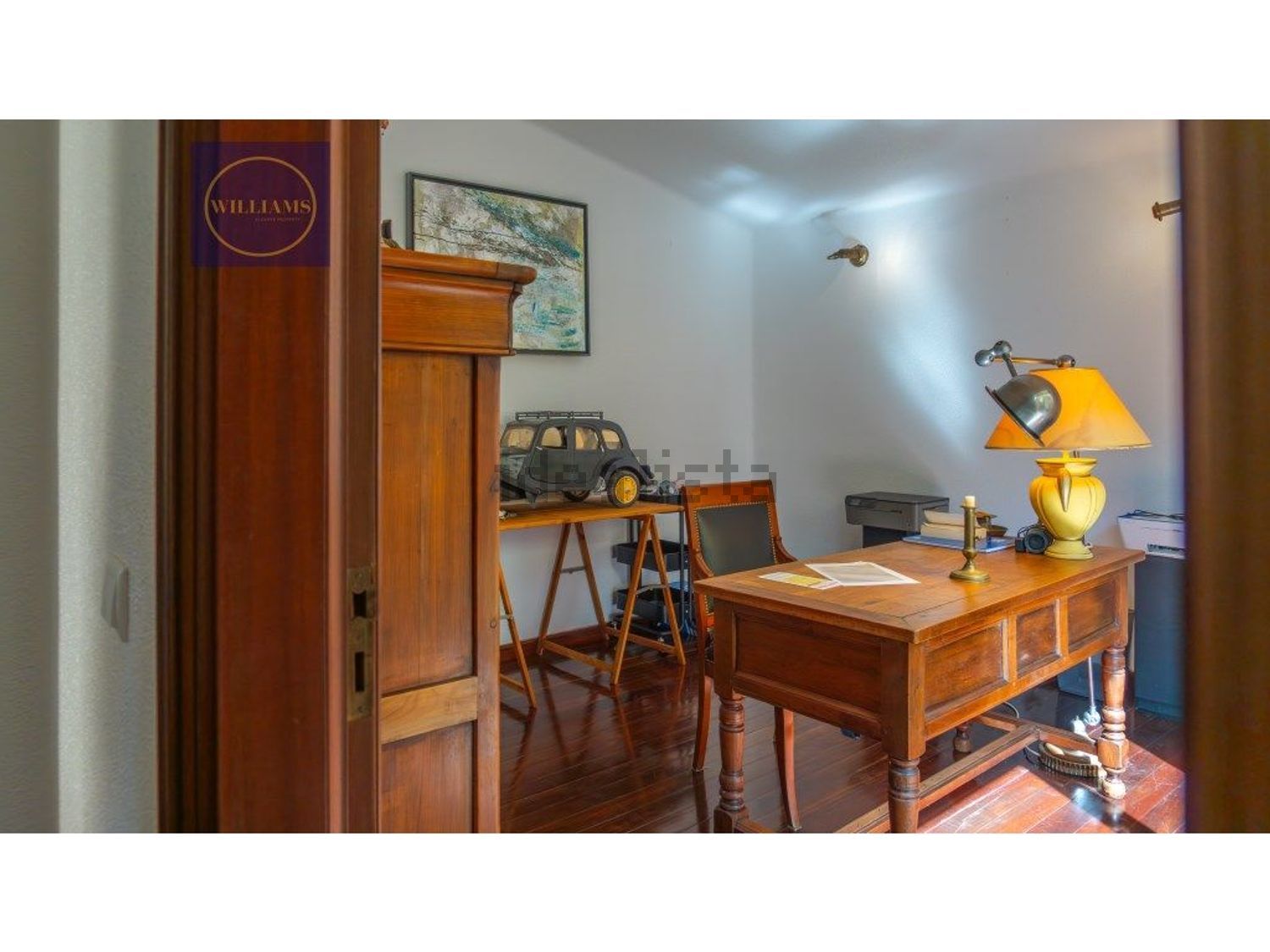 小楼房或独栋别墅出售在Rua 25 de Abril - 客厅