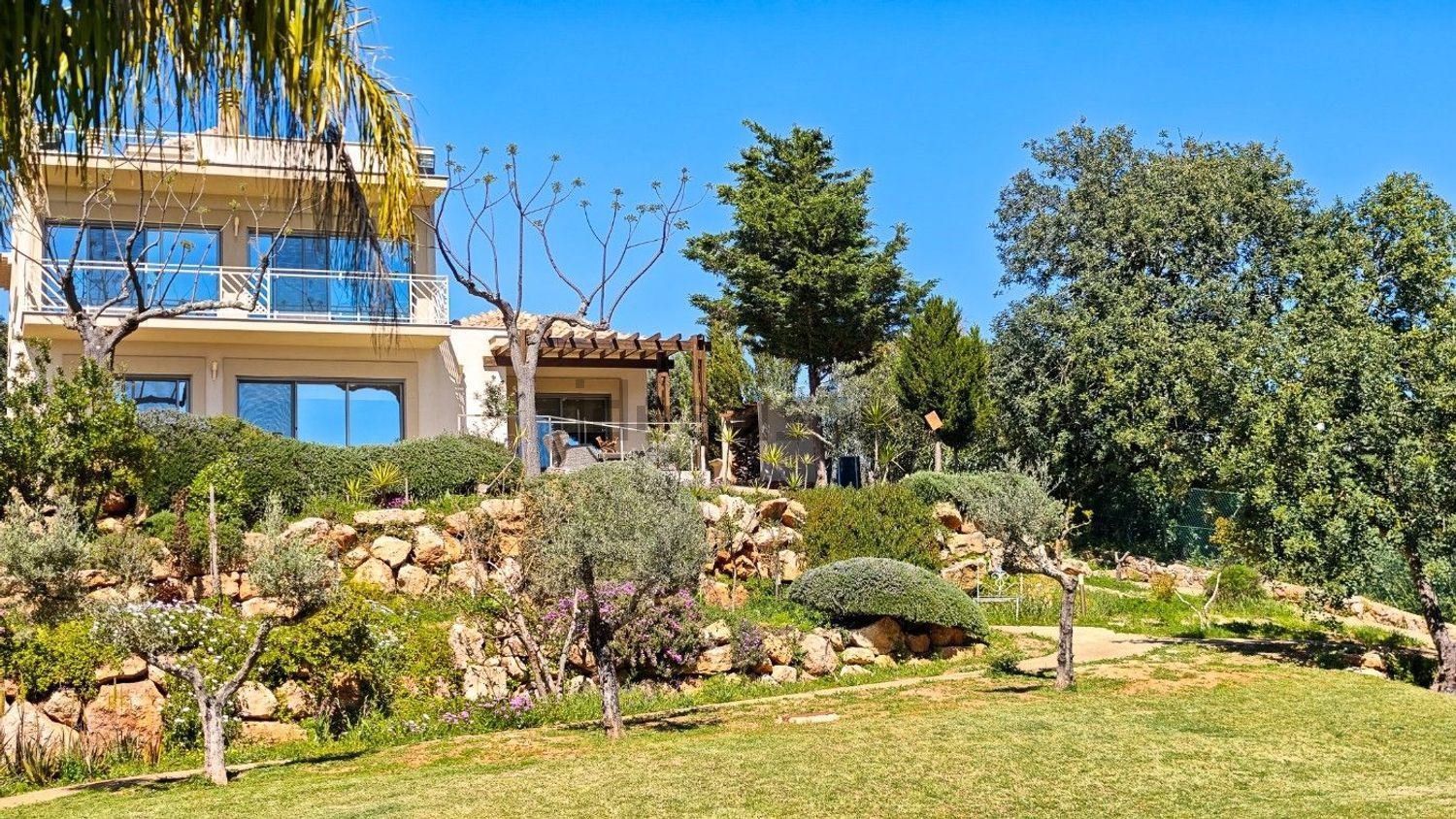 小楼房或独栋别墅出售Urbanização Vale da Ursa, 6 - 露台