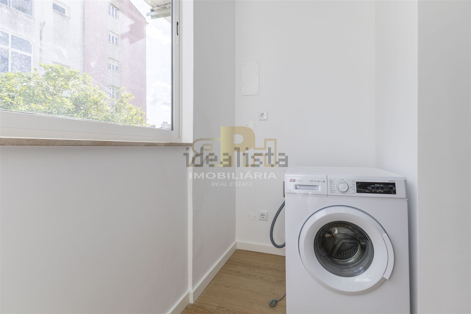 出租公寓 t3在Rua Escola Regentes Agricolas, 338 - 厨房