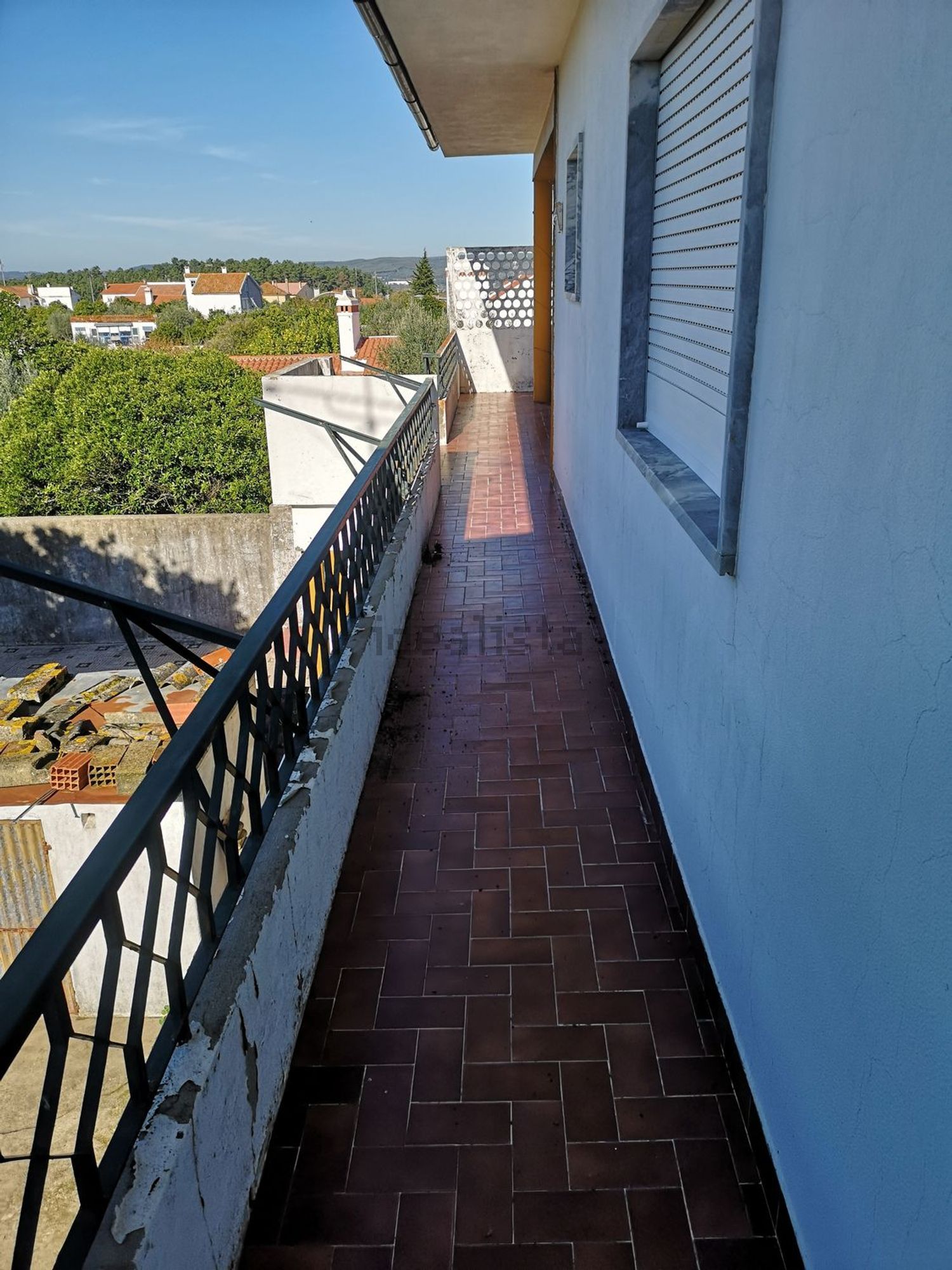 小楼房或独栋别墅出售在Rua do Centro Agrícola - 露台