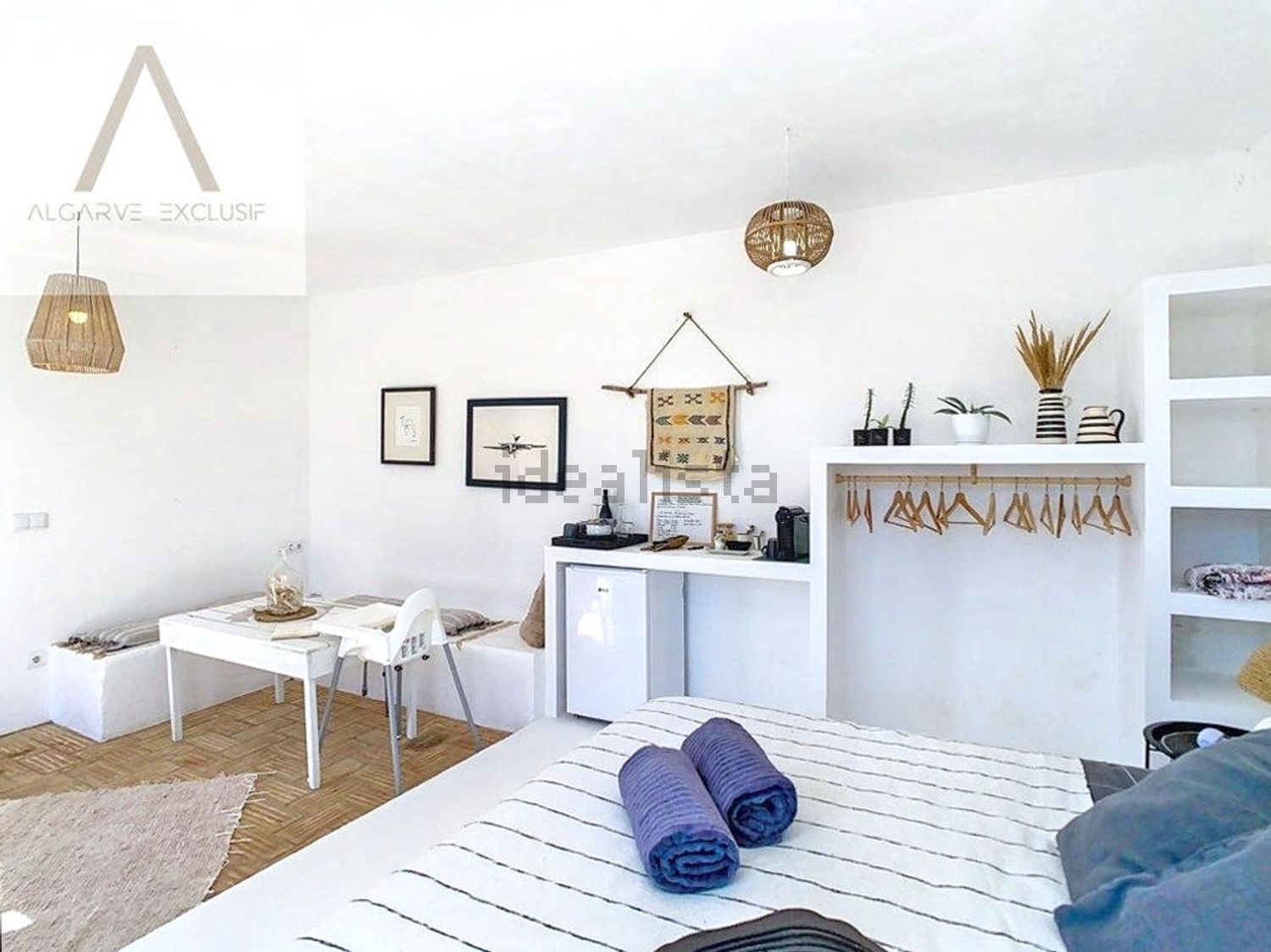 小楼房或独栋别墅出售arrochela - 客厅