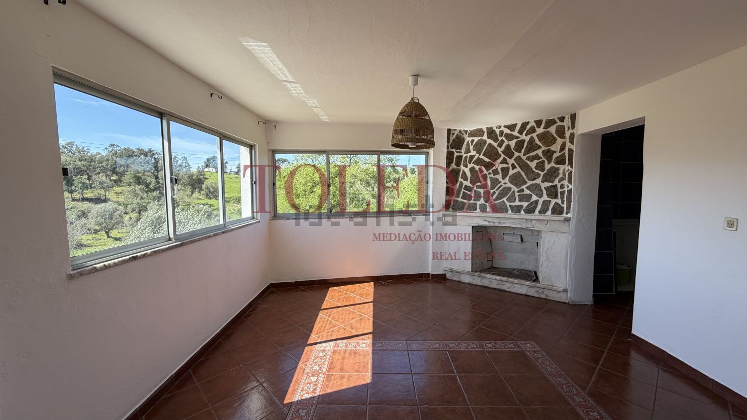 小楼房或独栋别墅出售在Casais e Alviobeira - 照片