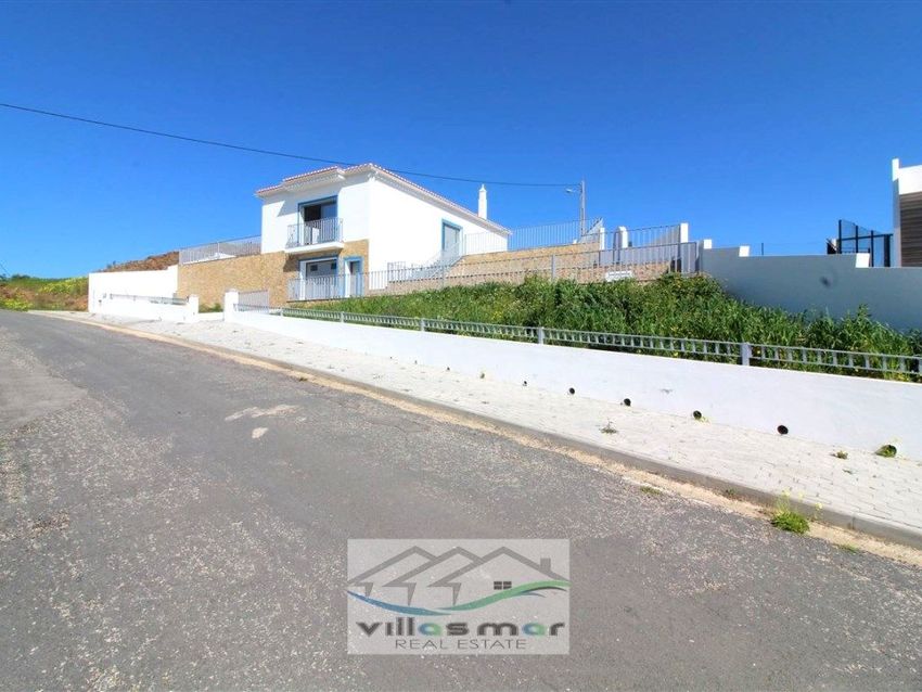 小楼房或独栋别墅出售在Centro de Castro Marim
