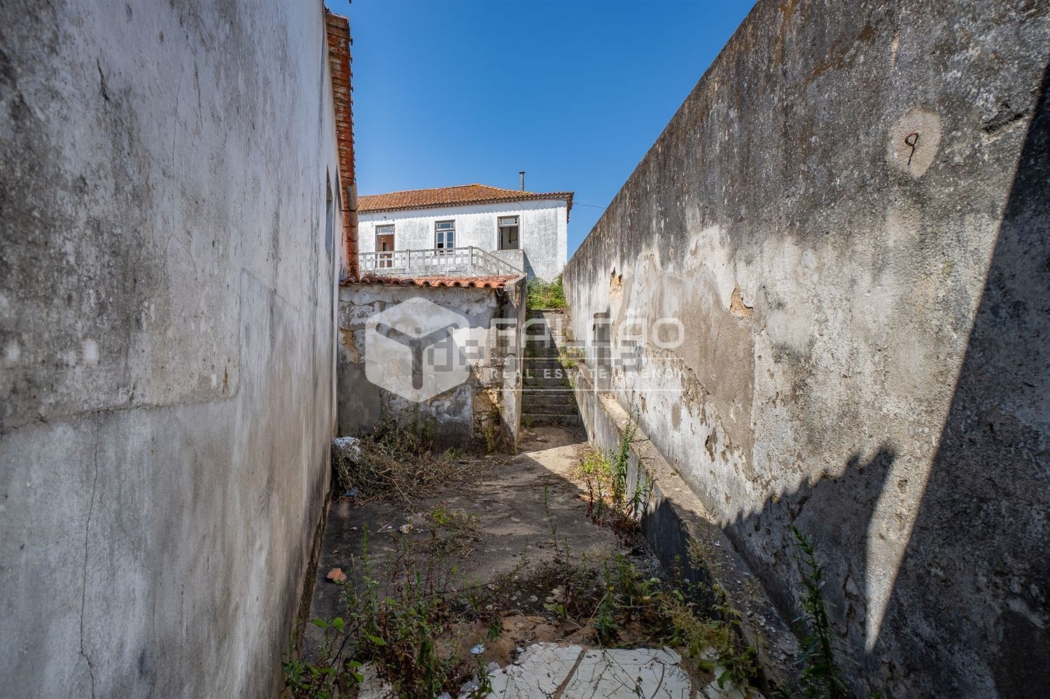 小楼房或独栋别墅出售在Cidade de Santarém - 外立面