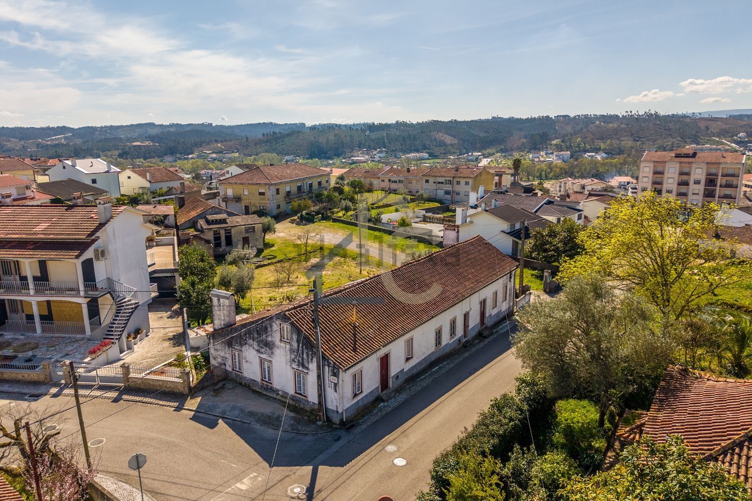 小楼房或独栋别墅出售在Rua de Nossa Senhora de Fátima, 8 a - 视线