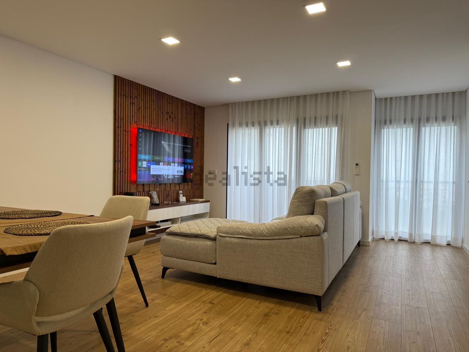 出租公寓 t2在Rua Espregueira Mendes, 2720 -108 - 客厅