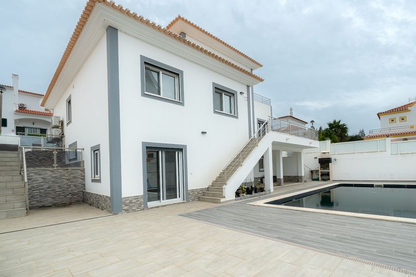 小楼房或独栋别墅出售在Vila Real de Santo António