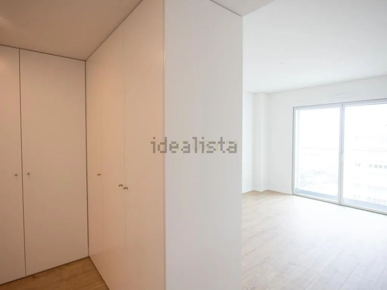 公寓 t2出售在Rua Sarmento de Beires, 47 - 居住