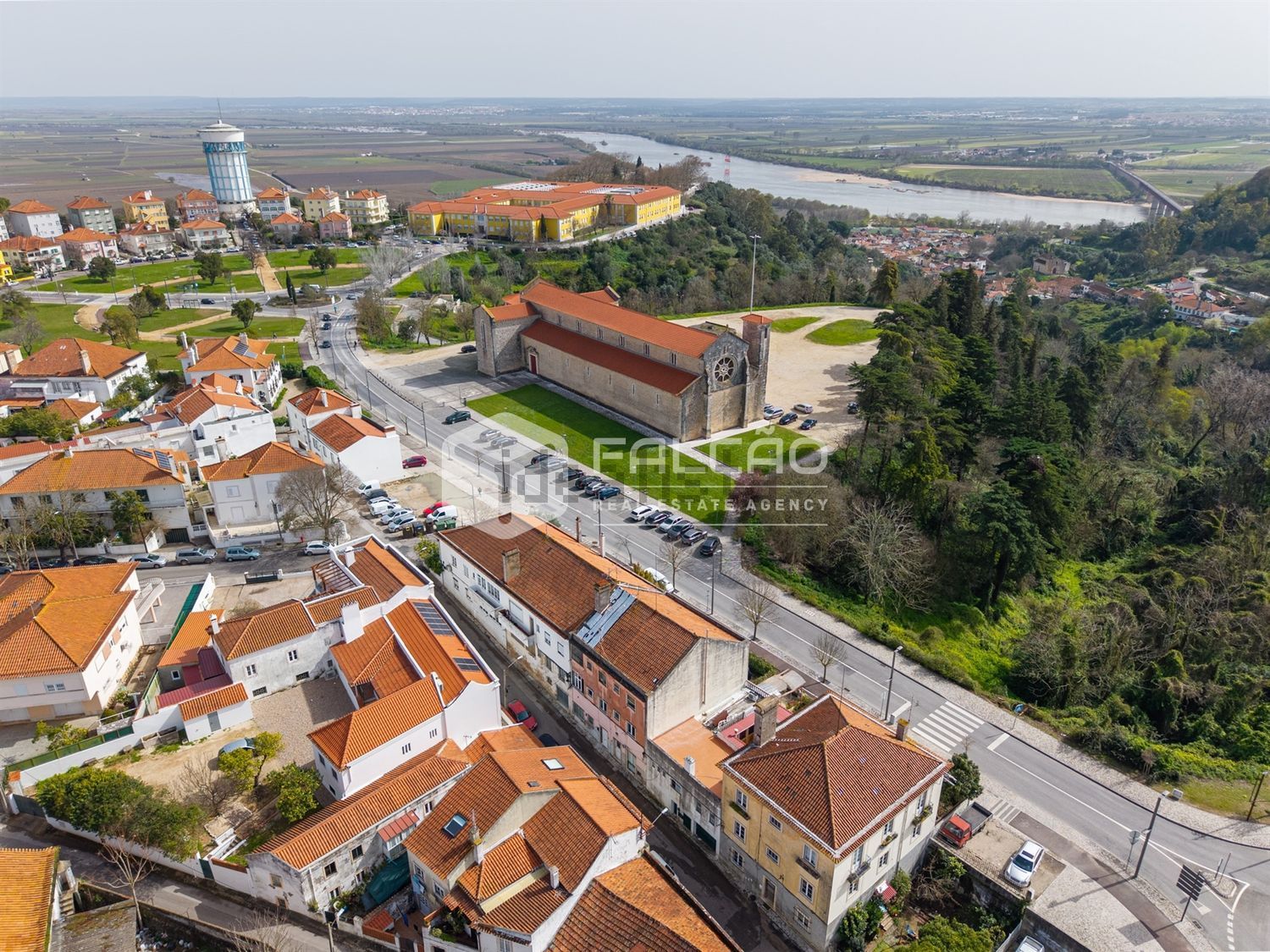 出租公寓 t4在Cidade de Santarém - 阳台