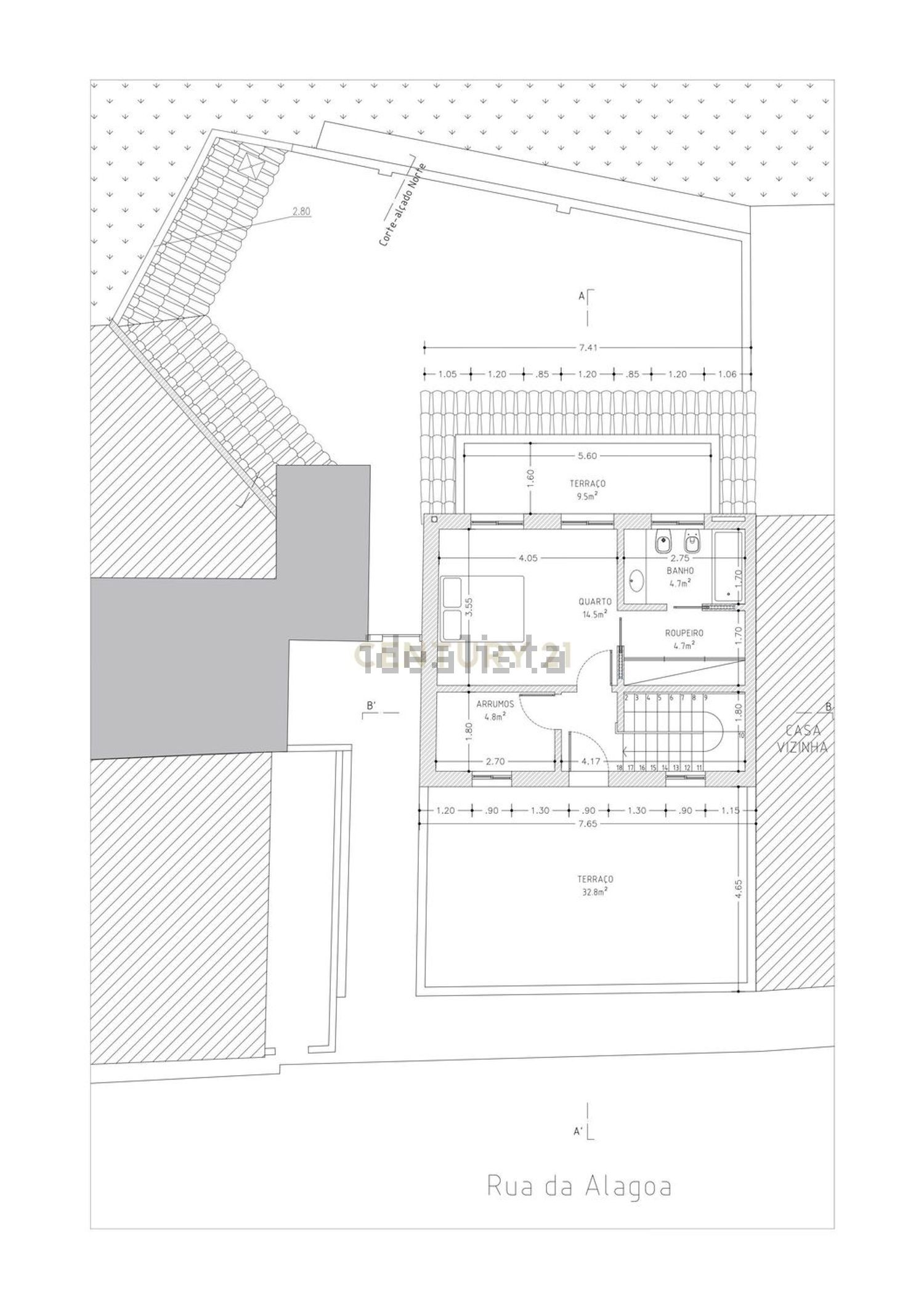 小楼房或独栋别墅出售在Rua da Alagoa, 42 - 平面图