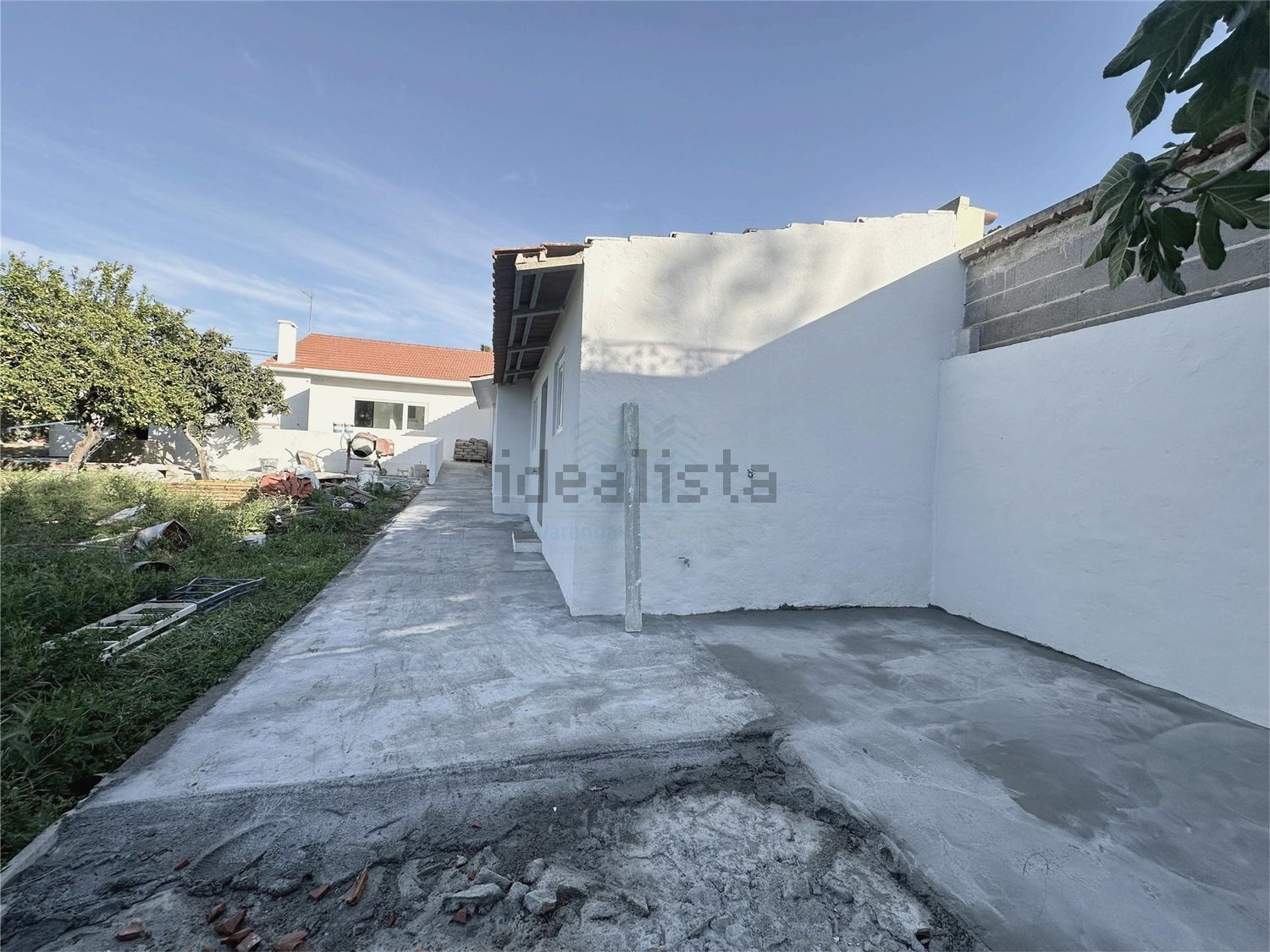 小楼房或独栋别墅出售在Rua do Bonflorido, 8 - 外立面
