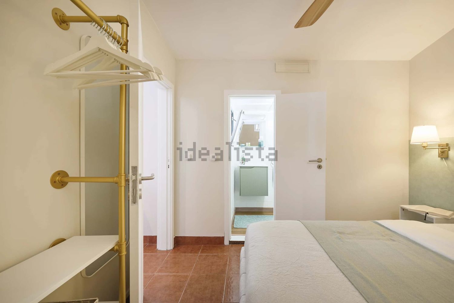 出租t0（单人公寓）在Rua Gonçalves Crespo s/n - 过道