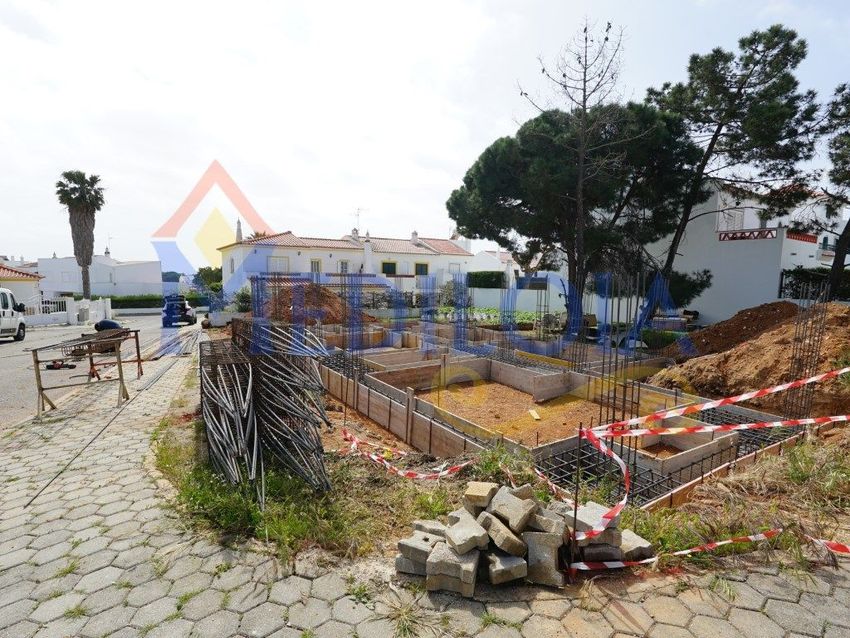 小楼房或独栋别墅出售在Centro de Castro Marim