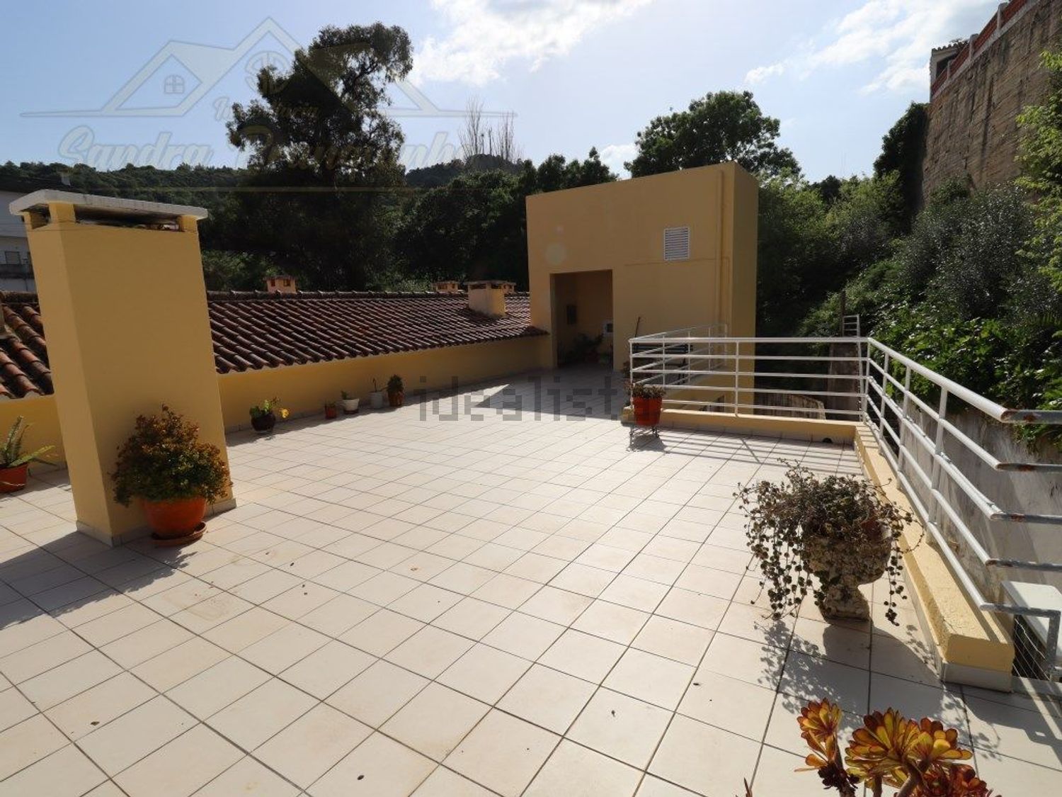 出租公寓 t3在Avenida António Maria Jalles, 100 - 阳台