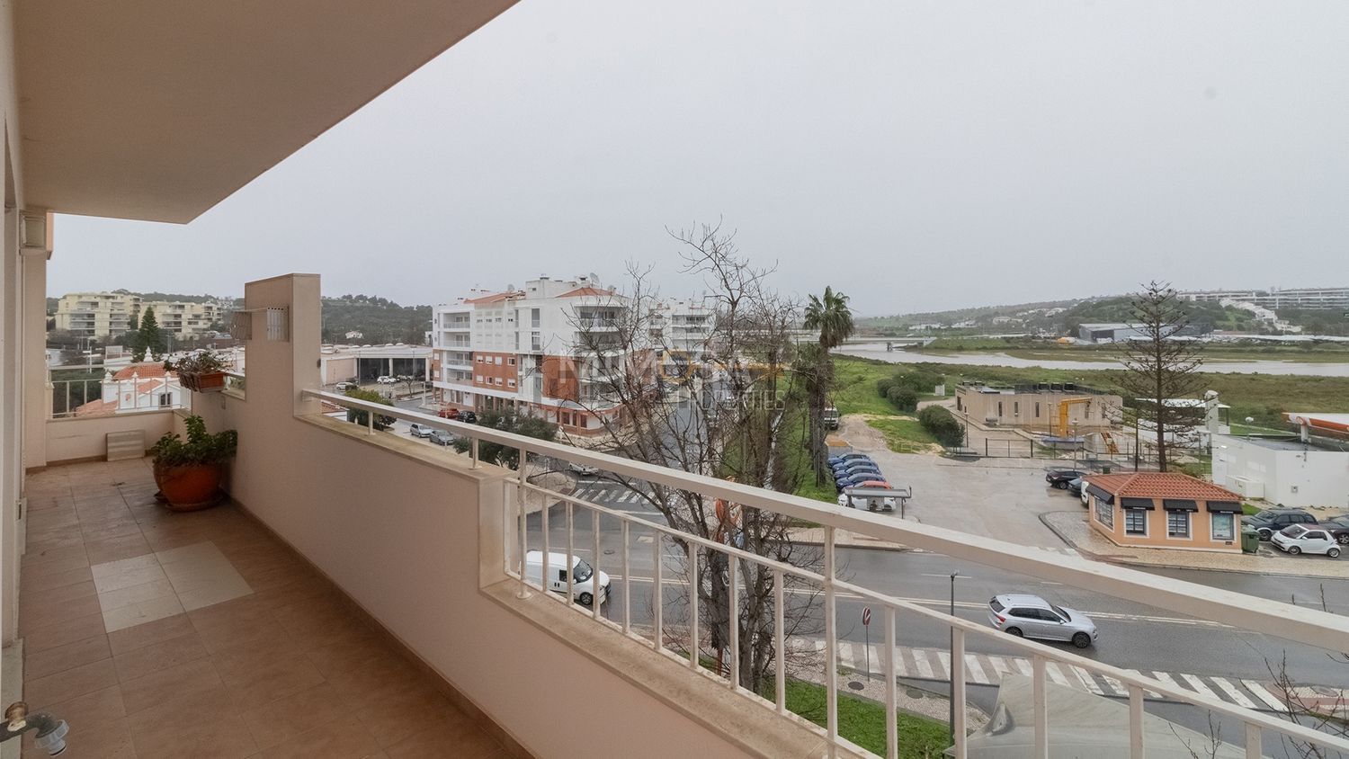 出租公寓 t2在Rua Belchior Moreira de Barbudo, 10 - 露台