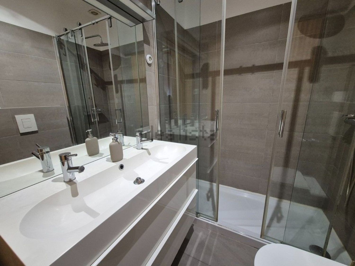 出租公寓 t1在Avenida Conselheiro Fernando de Sousa, 25 - 卫生间