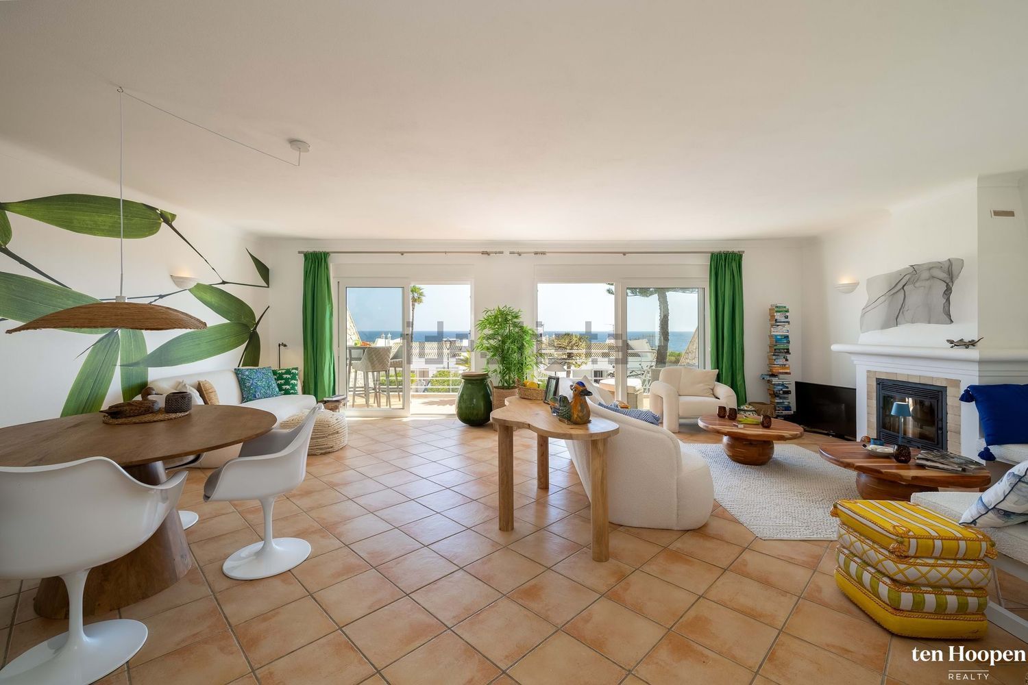双拼别墅出售在Praia da Luz - 客厅