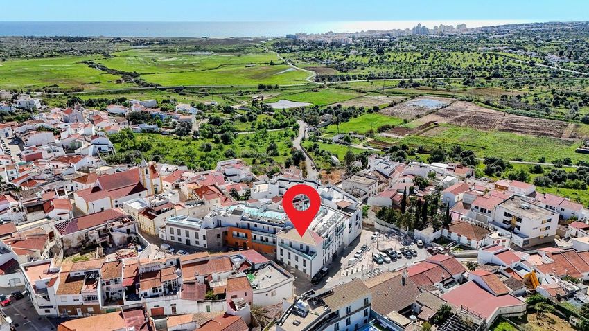 公寓 t3出售在Rua Infante Dom Henrique, 12 a