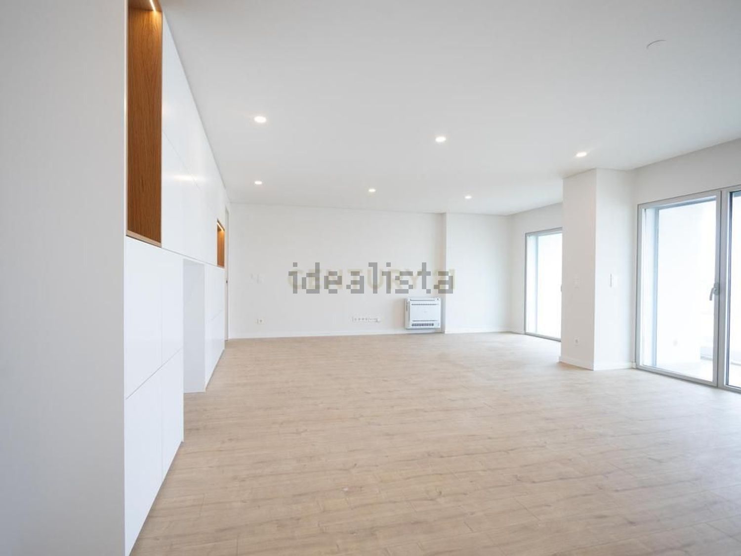 公寓 t4出售在Rua Sarmento de Beires, 47 - 居住